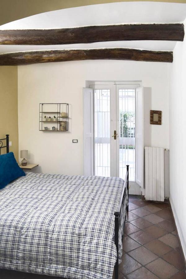 Giardino D'Atri Apartment Napoli Ngoại thất bức ảnh